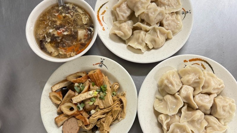 四十年老字號，咬得到高麗菜的脆甜——台南「燕南水餃」飽滿上桌！