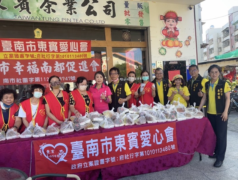 愛心灶火重燃！台南東賓愛心會每月農曆十五送暖，120份素食便當飽胃更暖心