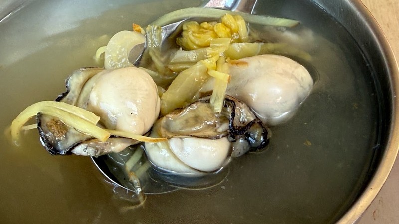 四鯤鯓龍山寺廟埕隱藏版早餐：蚵仔湯與炸蚵仔的庶民美味