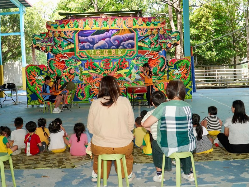 傳統藝術在校園發芽！台南新興國中「布袋戲配二胡」社團成果展驚豔全場