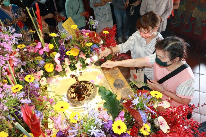 北區南華精舍、大觀音亭佛誕法會登場！浴佛洗塵、點燈祈福攻略看這裡