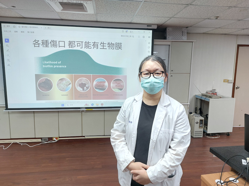 傷口卡關不肯好？竟是細菌在蓋「銅牆鐵壁」！
