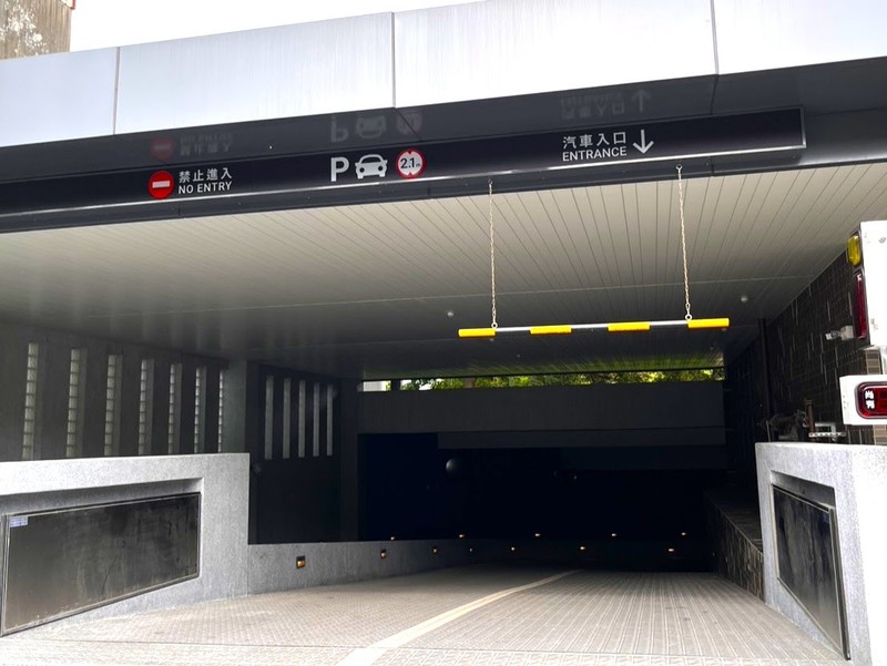 台南火車站好停車了！「北門小東」地下停車場今啟用，344車位、充電樁與社宅共生，徹底紓解周邊違停惡夢